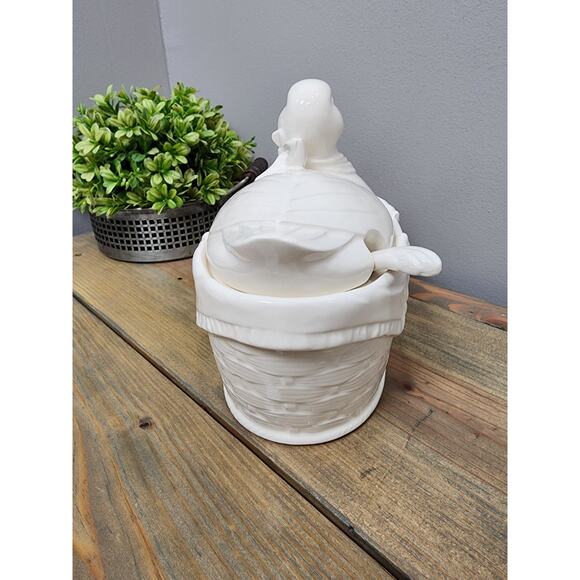 Vintage Ceramic lidded Duck on a Basket Soup Tureen Gravy Boat with ladle - Picture 2 of 10